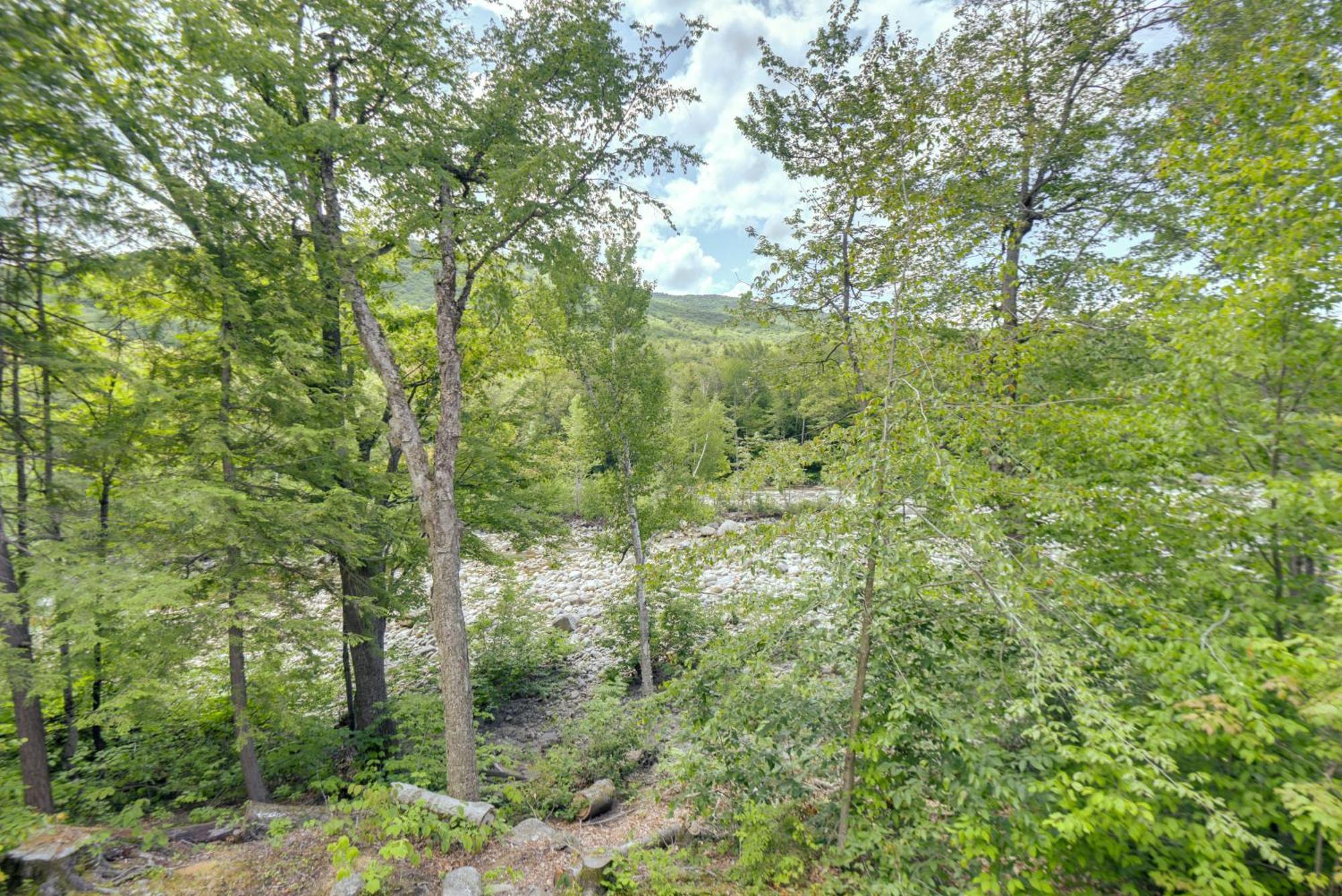 Well-Appointed Lincoln Abode Ski, Swim And Fish! Екстериор снимка